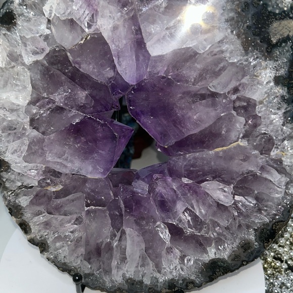 Amethyst & Agate Portal - AMAGPRTL-001 - Picture 11 of 13
